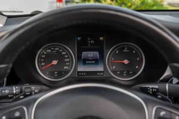 Mercedes-Benz GLC 220 d 4Matic Edition 9