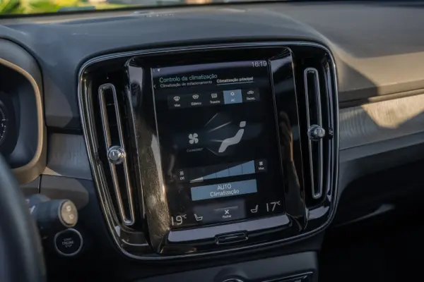 Volvo XC 40 1.5 T5 PHEV R-Design 13