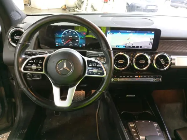 Mercedes-Benz GLB 180 d Progressive 4