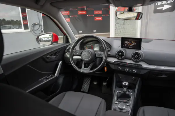 Audi Q2 30 TFSI Advanced 15