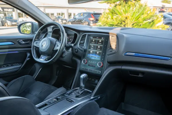 Renault Mégane Sport Tourer 1.6 dCi GT EDC 21