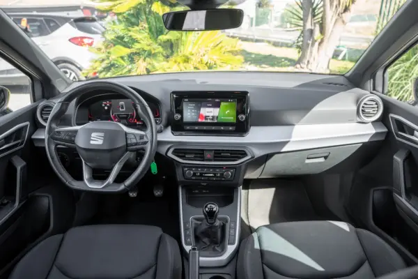 SEAT Arona 1.0 TSI FR 8