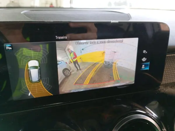 Mercedes-Benz GLB 180 d Progressive 8