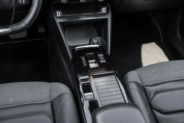 Citroen e-C4 X Shine 22