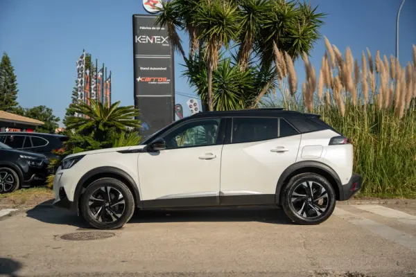Peugeot 2008 1.2 PureTech GT Line EAT8 7