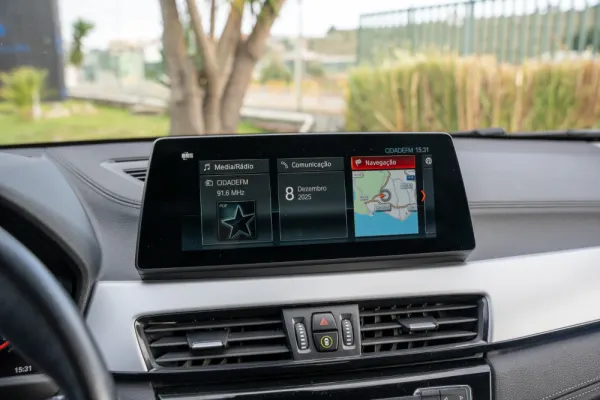 BMW X2 18 d sDrive Auto Pack M 9