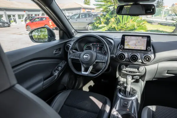 Nissan Juke 1.6 Hybrid N-Connecta NAV. 10