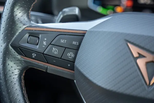 Cupra Formentor 1.4 e-Hybrid DSG 8