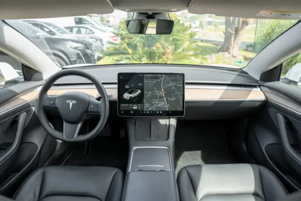 Tesla Model 3 Long Range Tração Traseira 5