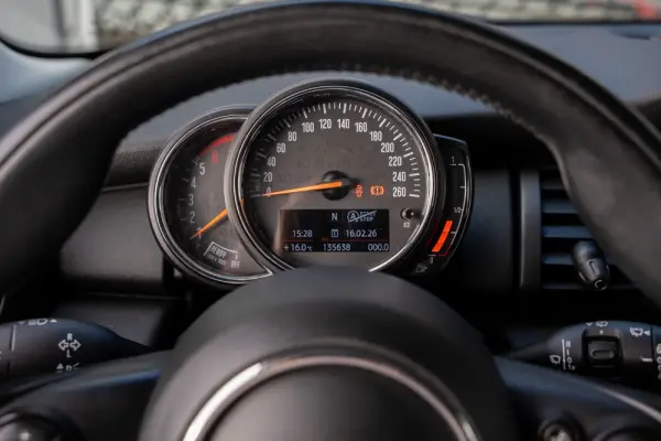 MINI 5 Portas One D 9