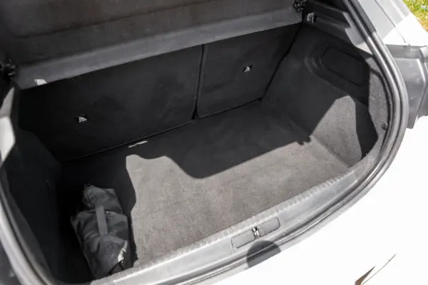 Peugeot 208 1.5 BlueHDi GT 21