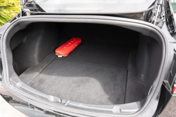 Tesla Model 3 Long-Range Dual Motor AWD 16
