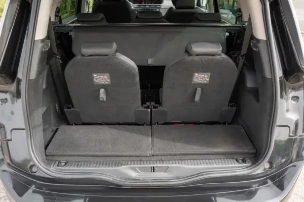 Citroën Grand C4 Spacetourer 1.5 BlueHDi Shine EAT8 17