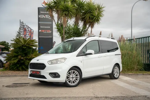 Ford Tourneo Courier 1.0 EcoBoost Ambiente 2