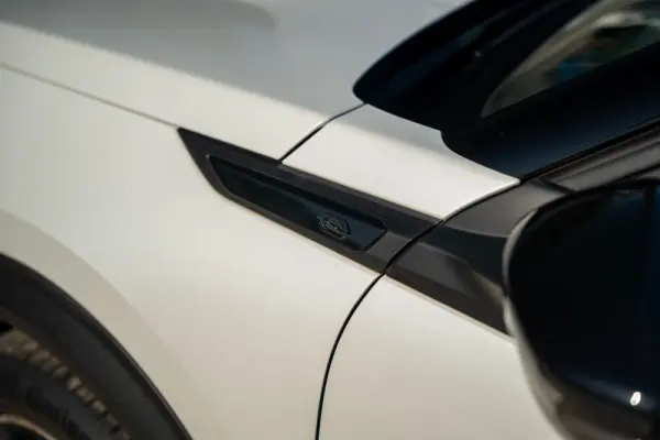 Peugeot e-2008 50 kWh GT 3