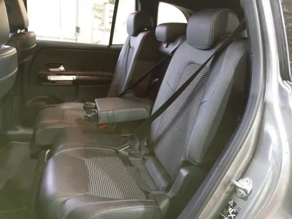 Mercedes-Benz GLB 180 d Progressive 10