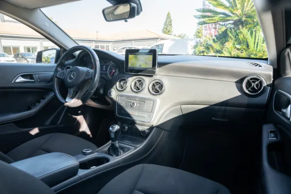 Mercedes-Benz A 180 d Fleet Pack Urban 13