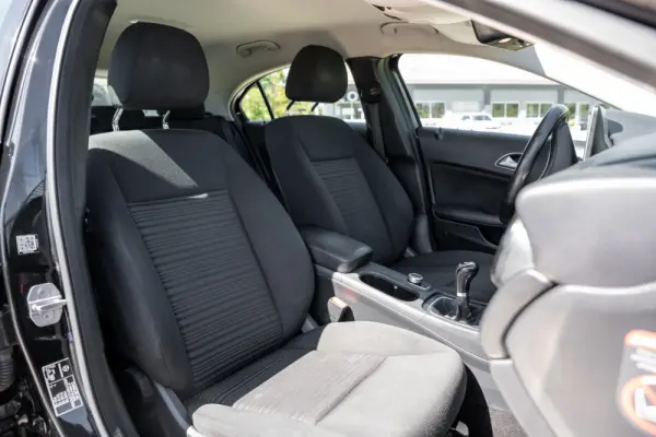 Mercedes-Benz A 180 d Fleet Pack Urban 14