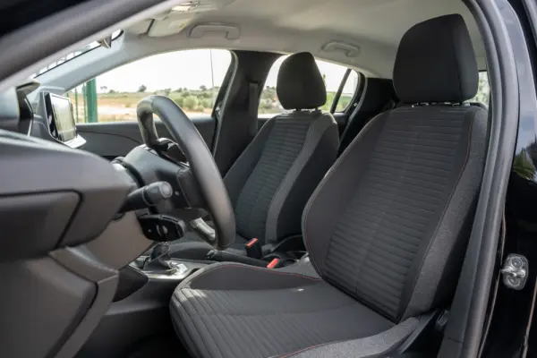 Peugeot 208 1.2 PureTech Active 13