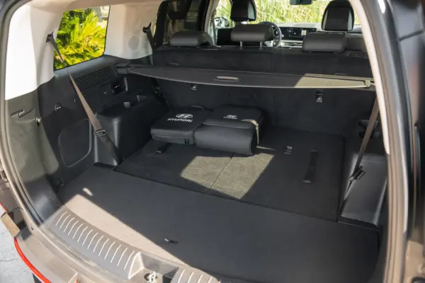 Hyundai Santa Fe 1.6 Plugin-Hybrid 4WD 7L Signature 38