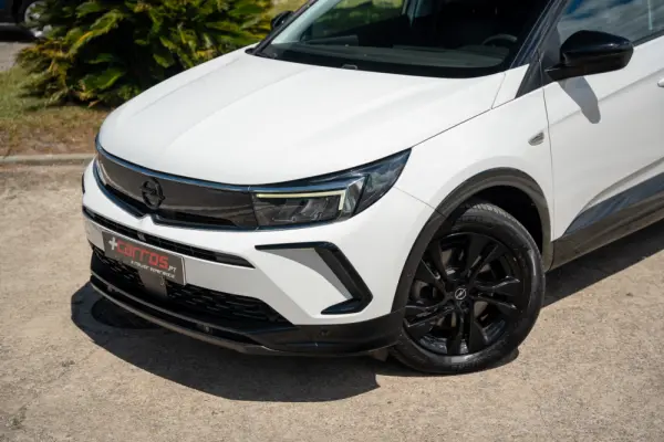 Opel Grandland 1.6 T PHEV Ultimate 3