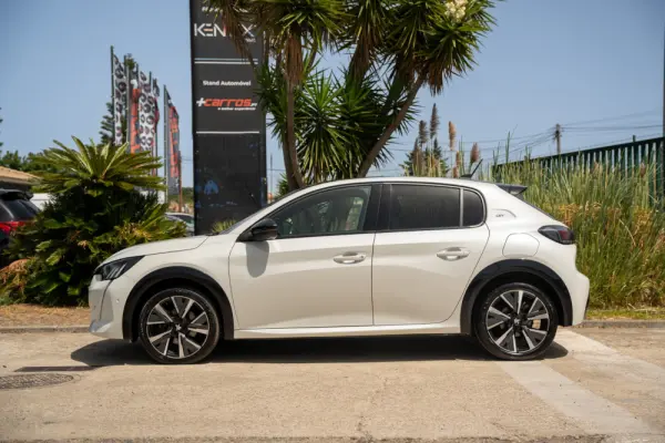 Peugeot 208 1.5 BlueHDi GT 6