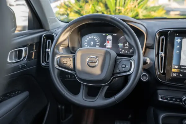 Volvo XC 40 1.5 T5 PHEV R-Design 8