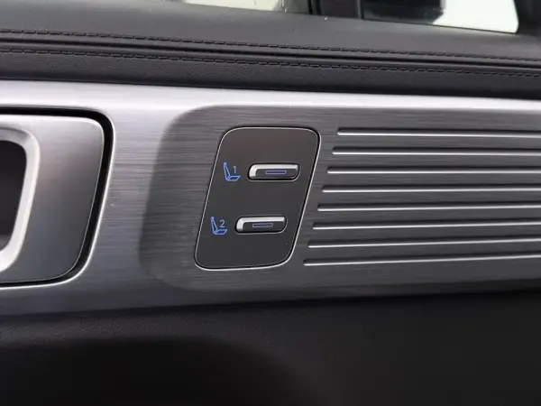 Hyundai Santa Fe 1.6 Plugin-Hybrid 4WD 7L Signature 20
