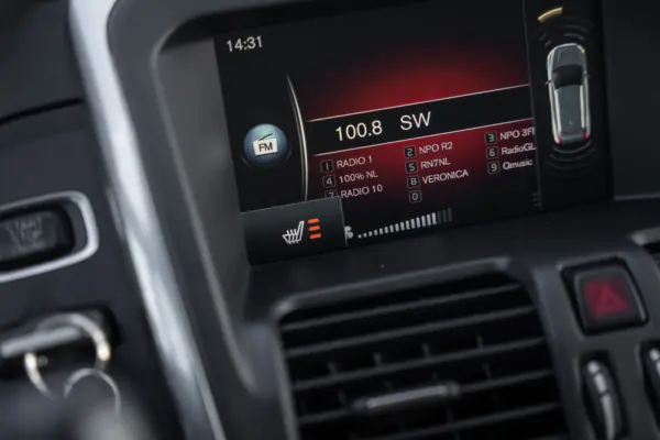 Volvo XC 60 2.0 D4 Volvo Ocean Race Geartronic 12