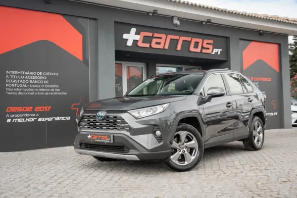 Toyota RAV4 2.5 HDF Comfort 1