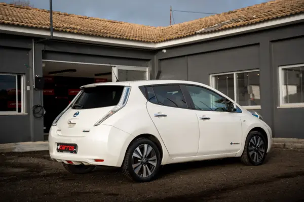 Nissan Leaf Tekna 30 kWh 7