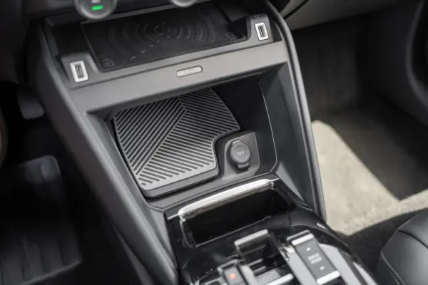 Citroen e-C4 X 50 kWh Shine Pack 17
