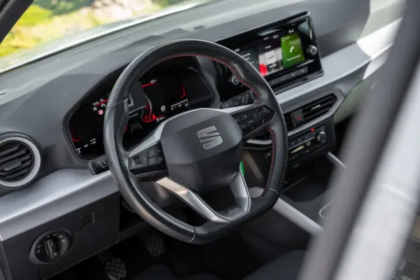 SEAT Arona 1.0 TSI FR 10