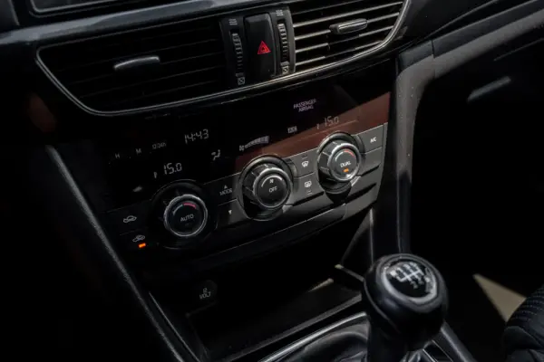 Mazda 6 2.2 SKY-D Excellence Navi 15