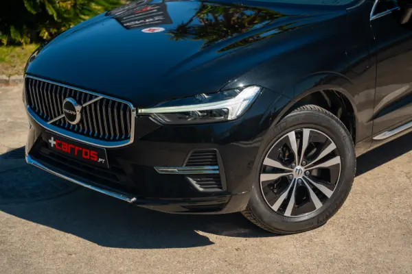 Volvo XC 60 T6 AWD Recharge Geartronic Inscription Expression 3