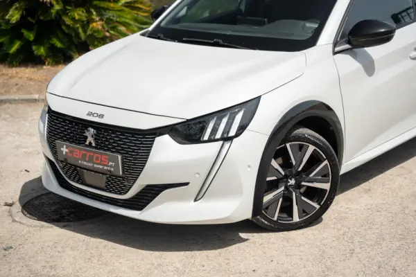 Peugeot 208 1.5 BlueHDi GT 3
