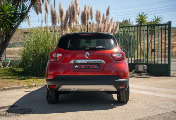 Renault Captur 1.5 dCi Helly Hansen 6