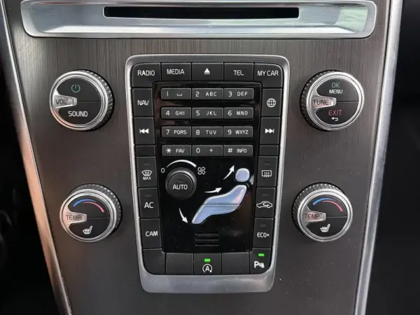 Volvo XC 60 2.0 D4 Volvo Ocean Race Geartronic 16