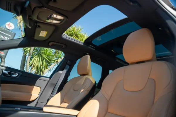 Volvo XC 60 T8 AWD Recharge Ultimate Bright 27