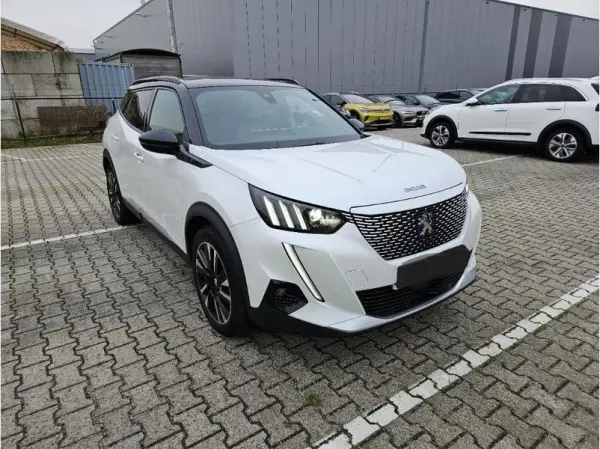 Peugeot e-2008 50 kWh GT 3