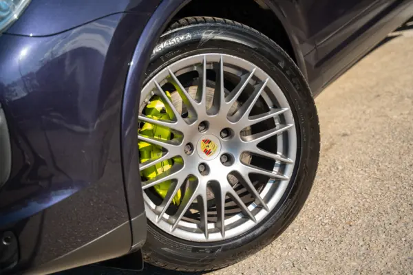 Porsche Cayenne S E-Hybrid 3