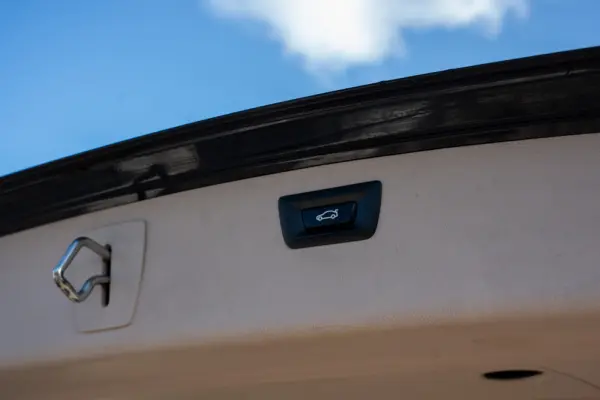 BMW 320 d Line Luxury Auto 18