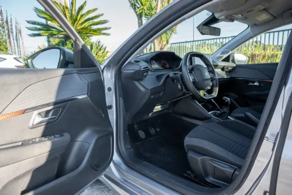 Peugeot 208 1.2 PureTech Active 15