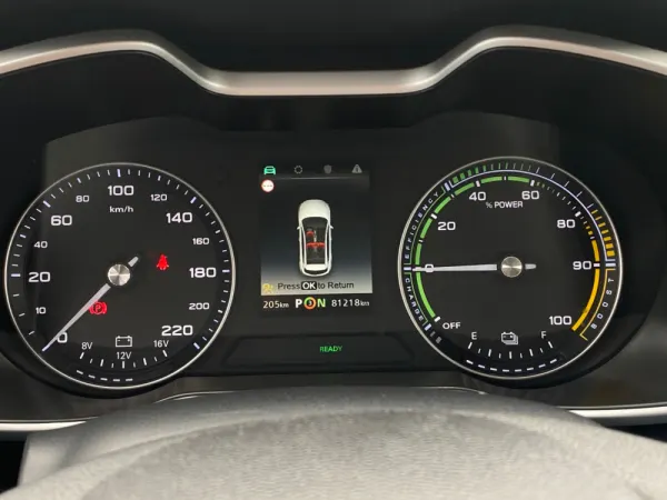 MG ZS EV 44.5 kWh Luxury 21