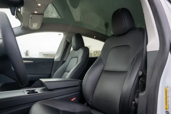 Tesla Model Y Tração Traseira 23