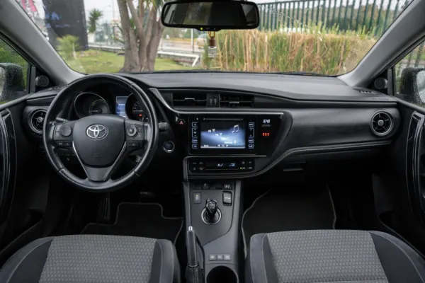 Toyota Auris 1.8 HSD Active 6