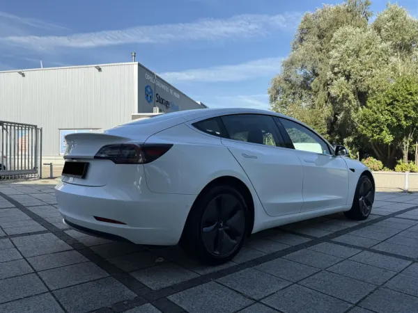 Tesla Model 3 Standard RWD Plus 3