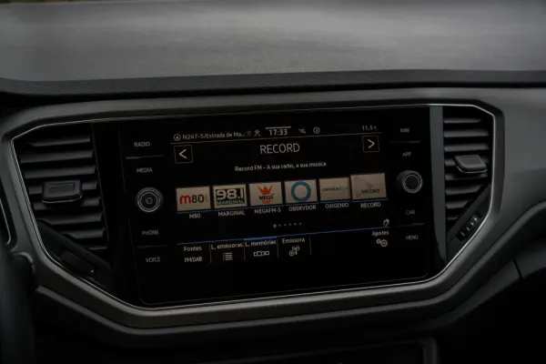 Volkswagen T-Roc 1.5 TSI Style DSG 13