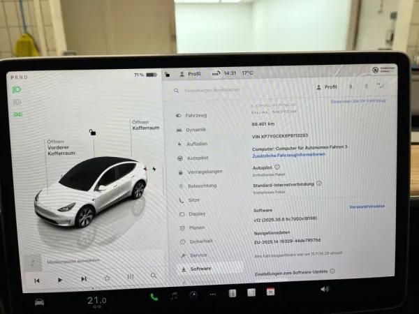 Tesla Model Y Long Range Tração Traseira 10