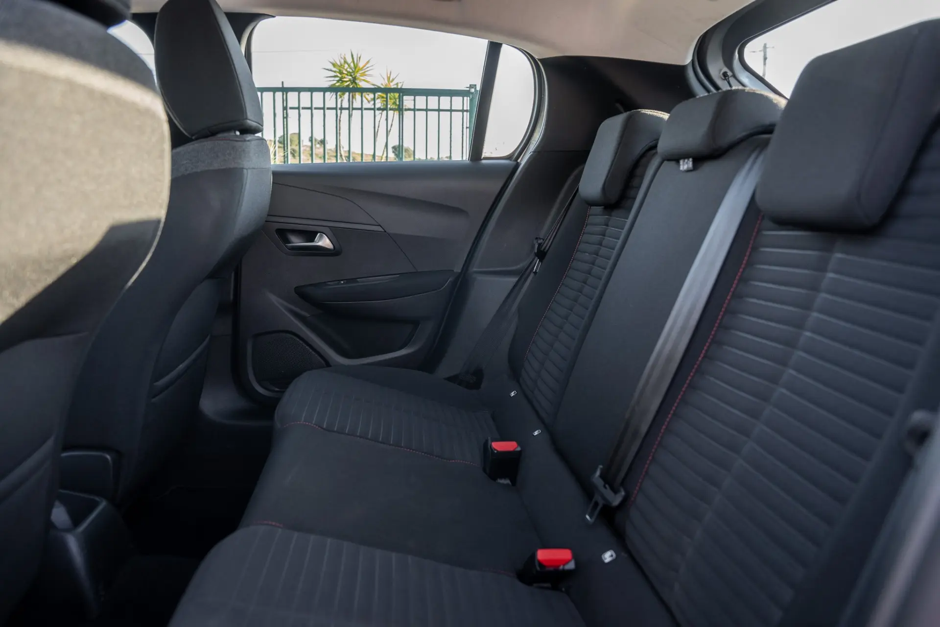 Peugeot 208 1.2 PureTech Active 17